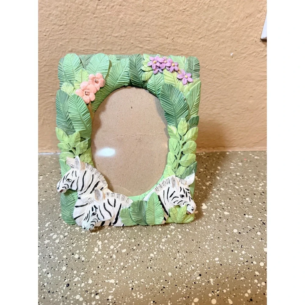 Vintage Style‎ Zebra Jungle Safari Tropical Leaf 3D Resin Picture Frame Green